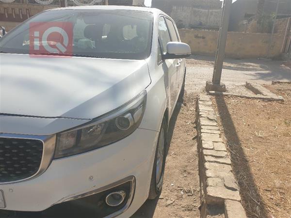 Kia Carnival 2017 for sale in Iraq - Al-Qadisiyah